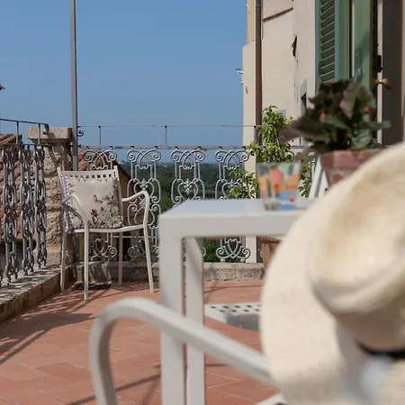 Castellinaria Bed & Breakfast