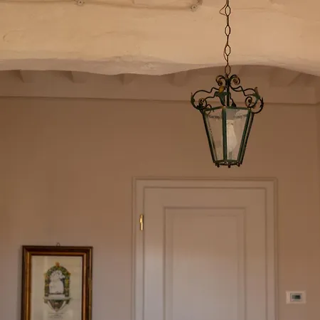 Castellinaria Bed & Breakfast Lari
