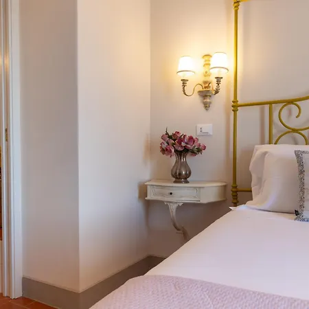 Castellinaria Bed & Breakfast 3*