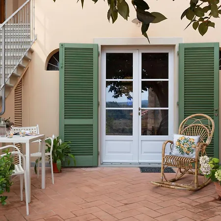 Castellinaria Bed & Breakfast Lari