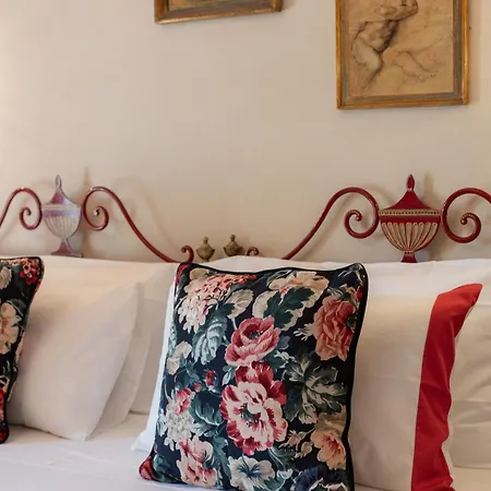 Bed & Breakfast Castellinaria Lari