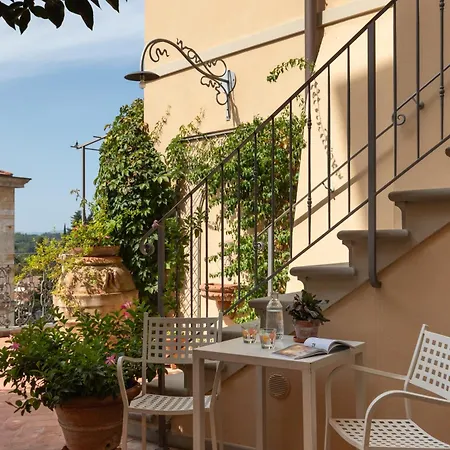 Castellinaria Bed & Breakfast *